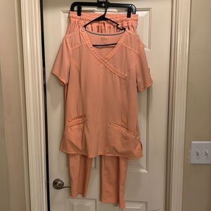 Women slightly used scrub set